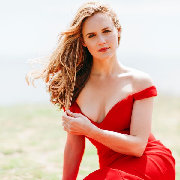 Elyse Anne Kakacek press photo by Fay Fox