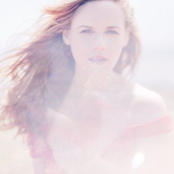 Elyse Anne Kakacek press photo by Fay Fox