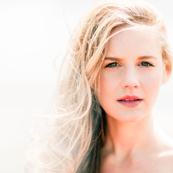 Elyse Anne Kakacek press photo by Fay Fox